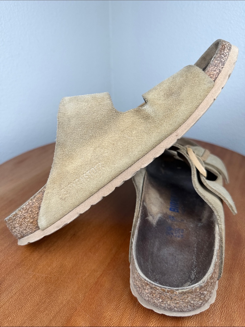 Birkenstock Arizona Sandals USED BEAT UP Size 39/8 Narrow Tan Suede Leather - Picture 11 of 13